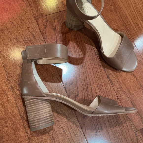 Vince Camuto Block Heel Ankle Strap Shoes Brown Size 11 - Picture 4 of 4